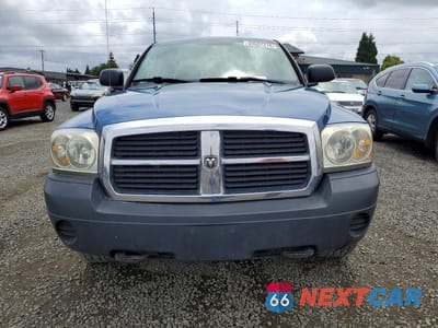 Piąte zdjęcie samochodu w środku: 2006 DODGE DAKOTA QUAD VIN:1D7HW28K76S657190 - miniatura