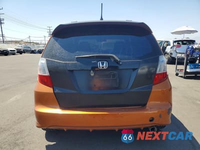 Zdjęcie 6 z 13 samochodu: 2011 HONDA FIT SPORT VIN:JHMGE8H67BS008755 - miniatura