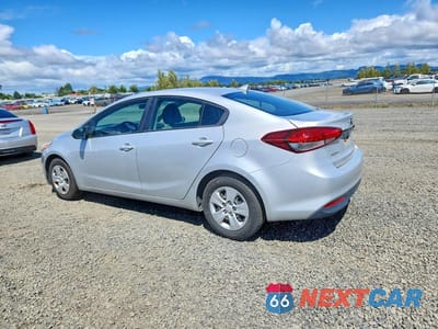 Drugie zdjęcie samochodu z przodu: 2017 KIA FORTE LX VIN:3KPFK4A70HE090213 - miniatura
