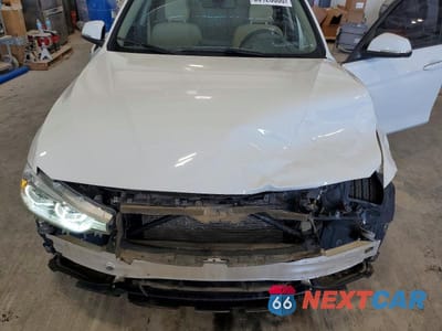 Zdjęcie 11 z 13 samochodu: 2018 BMW 320 XI VIN:WBA8E5G50JNU47092 - miniatura