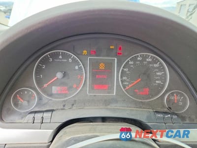 Zdjęcie 9 z 12 samochodu: 2007 AUDI A4 2.0T QUATTRO VIN:WAUDF78E57A097612 - miniatura