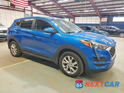 Czwarte zdjęcie samochodu z boku: 2020 HYUNDAI TUCSON SE VIN:KM8J2CA48LU087480 - miniatura