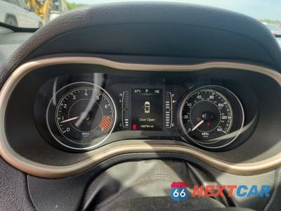 Zdjęcie 9 z 13 samochodu: 2014 JEEP CHEROKEE LATITUDE VIN:1C4PJMCS5EW197431 - miniatura