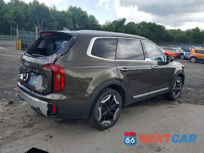 Trzecie zdjęcie samochodu z tyłu: 2023 KIA TELLURIDE S VIN:5XYP6DGC7PG344630 - miniatura