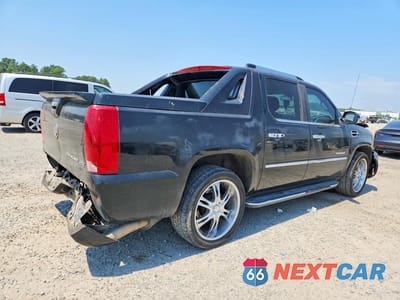 Trzecie zdjęcie samochodu z tyłu: 2008 CADILLAC ESCALADE EXT VIN:3GYFK62808G157135 - miniatura