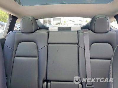Zdjęcie 10 z 13 samochodu: 2023 TESLA MODEL Y VIN:7SAYGAEE6PF850531 - miniatura
