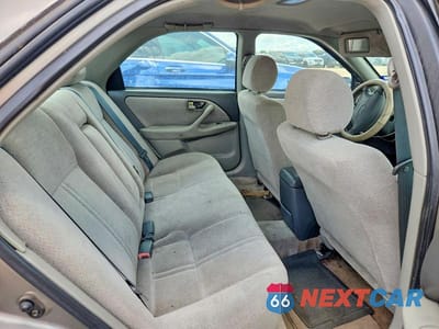 Zdjęcie 10 z 12 samochodu: 2001 TOYOTA CAMRY LE VIN:4T1BG22K01U058789 - miniatura