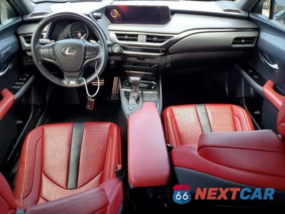 Zdjęcie 8 z 14 samochodu: 2019 LEXUS UX 200 VIN:JTHY3JBH8K2009277 - miniatura