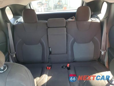 Zdjęcie 10 z 13 samochodu: 2019 JEEP CHEROKEE LATITUDE VIN:1C4PJMCX8KD239156 - miniatura