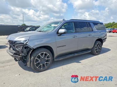 2022 CHEVROLET SUBURBAN C1500 RST 1GNSCEKD0NR204806 - główne zdjęcie licytacji z USA - miniatura