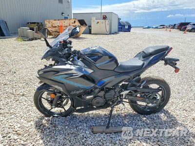 Trzecie zdjęcie samochodu z tyłu: 2025 KAWASAKI EX500 A/B VIN:ML5EXGJ17SDA70752 - miniatura