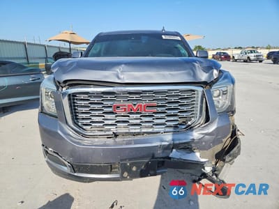 Piąte zdjęcie samochodu w środku: 2019 GMC YUKON XL DENALI VIN:1GKS2HKJXKR263882 - miniatura