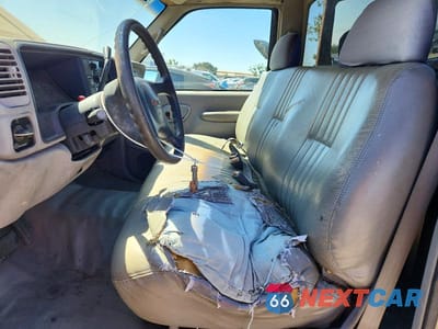 Zdjęcie 7 z 13 samochodu: 2000 GMC SIERRA C2500 VIN:1GTGC24J7YR155320 - miniatura