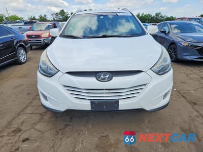 Piąte zdjęcie samochodu w środku: 2015 HYUNDAI TUCSON SE VIN:KM8JUCAG6FU079290 - miniatura