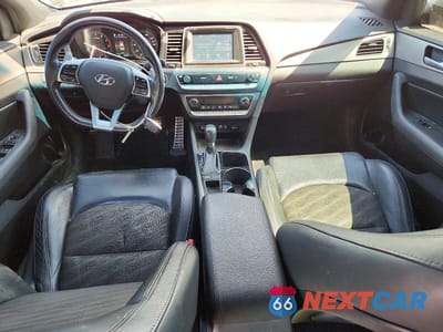 Zdjęcie 8 z 12 samochodu: 2018 HYUNDAI SONATA SPORT+ VIN:5NPE34AF7JH728247 - miniatura