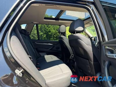 Zdjęcie 6 z 11 samochodu: 2015 BMW X5 XDRIVE35I VIN:5UXKR0C56F0P00070 - miniatura
