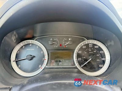 Zdjęcie 8 z 10 samochodu: 2015 NISSAN SENTRA SR VIN:3N1AB7AP5FY354763 - miniatura