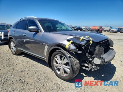 Czwarte zdjęcie samochodu z boku: 2014 INFINITI QX70 BASE VIN:JN8CS1MU5EM451374 - miniatura