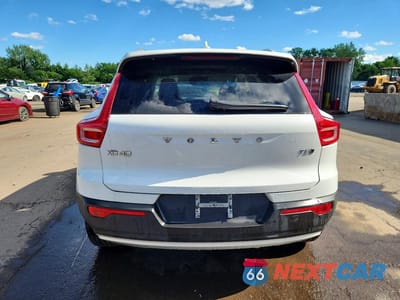 Zdjęcie 6 z 14 samochodu: 2019 VOLVO XC40 T5 MOMENTUM VIN:YV4162XZ3K2014319 - miniatura