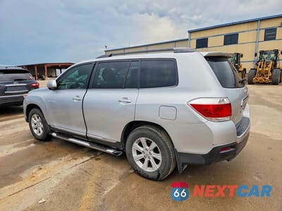 Drugie zdjęcie samochodu z przodu: 2012 TOYOTA HIGHLANDER SE VIN:5TDZK3EH1CS070187 - miniatura