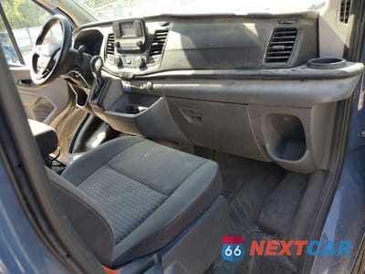 Zdjęcie 8 z 12 samochodu: 2020 FORD TRANSIT 250 DELIVERY VAN VIN:1FTBR3X84LKB02101 - miniatura