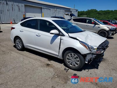 Czwarte zdjęcie samochodu z boku: 2022 HYUNDAI ACCENT SE VIN:3KPC24A61NE186468 - miniatura