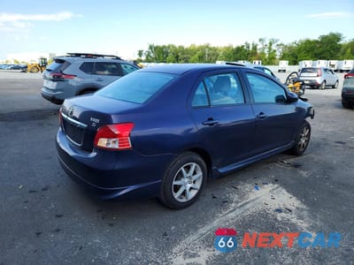 Czwarte zdjęcie samochodu z boku: 2007 TOYOTA YARIS S VIN:JTDBT923071108862 - miniatura