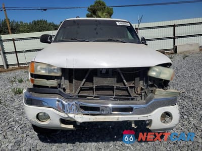 Piąte zdjęcie samochodu w środku: 2005 GMC SIERRA VIN:1GTHC29U15E212069 - miniatura