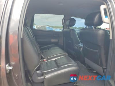 Zdjęcie 10 z 12 samochodu: 2013 TOYOTA TUNDRA CREWMAX SR5 VIN:5TFDW5F13DX283844 - miniatura