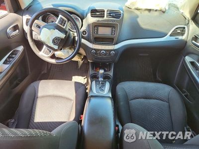 Zdjęcie 8 z 12 samochodu: 2020 DODGE JOURNEY SE VIN:3C4PDCABXLT279808 - miniatura