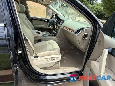 Piąte zdjęcie samochodu w środku: 2013 AUDI Q7 PREMIUM PLUS VIN:WA1LMAFE2DD014484 - miniatura