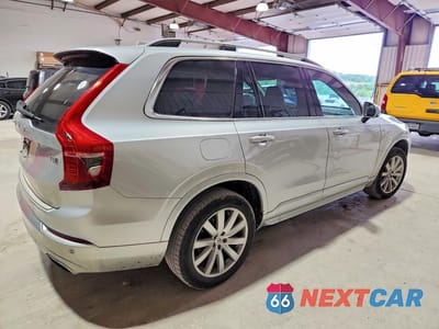 Trzecie zdjęcie samochodu z tyłu: 2016 VOLVO XC90 T6 VIN:YV4A22PK5G1092905 - miniatura