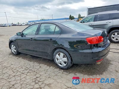 Drugie zdjęcie samochodu z przodu: 2014 VOLKSWAGEN JETTA BASE VIN:3VW2K7AJXEM319569 - miniatura