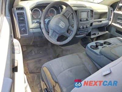 Zdjęcie 8 z 12 samochodu: 2017 RAM 1500 ST VIN:3C6JR6DT0HG505035 - miniatura