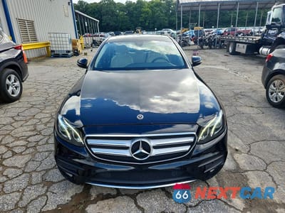 Piąte zdjęcie samochodu w środku: 2020 MERCEDES-BENZ E 450 4MATIC VIN:W1KZF6JB0LA802237 - miniatura