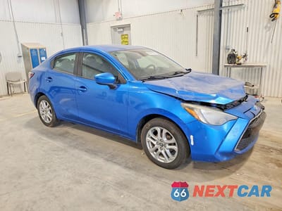 Czwarte zdjęcie samochodu z boku: 2017 TOYOTA YARIS IA BASE VIN:3MYDLBYV1HY185392 - miniatura