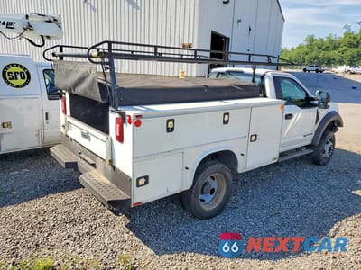 Trzecie zdjęcie samochodu z tyłu: 2019 FORD F550 SUPER DUTY VIN:1FDUF5HT3KEF85427 - miniatura