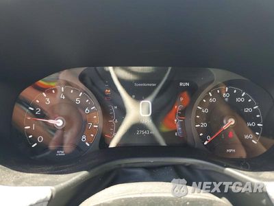 Zdjęcie 9 z 13 samochodu: 2025 JEEP COMPASS LATITUDE VIN:3C4NJDBN5ST586249 - miniatura