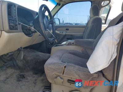 Zdjęcie 7 z 13 samochodu: 2002 CHEVROLET TAHOE K1500 VIN:1GNEK13T22R257775 - miniatura