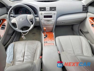 Zdjęcie 8 z 12 samochodu: 2010 TOYOTA CAMRY XLE VIN:4T4BF3EK5AR010120 - miniatura