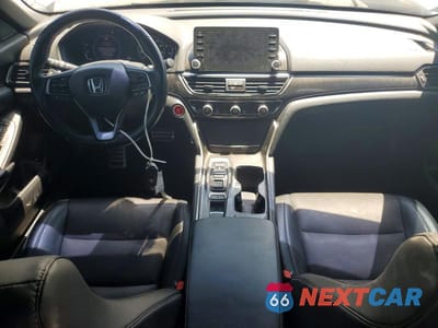 Zdjęcie 8 z 12 samochodu: 2018 HONDA ACCORD SPORT VIN:1HGCV2F33JA053462 - miniatura