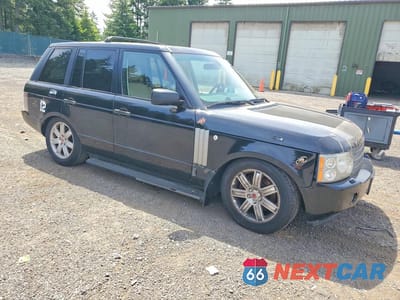 Czwarte zdjęcie samochodu z boku: 2006 LAND ROVER RANGE ROVER HSE VIN:SALME15426A210020 - miniatura