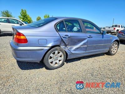 Trzecie zdjęcie samochodu z tyłu: 2002 BMW 325 XI VIN:WBAEU33442PF71866 - miniatura