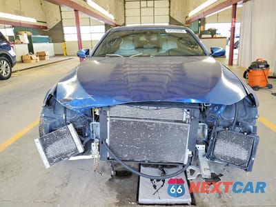 Piąte zdjęcie samochodu w środku: 2013 BMW M5 VIN:WBSFV9C56DD095999 - miniatura