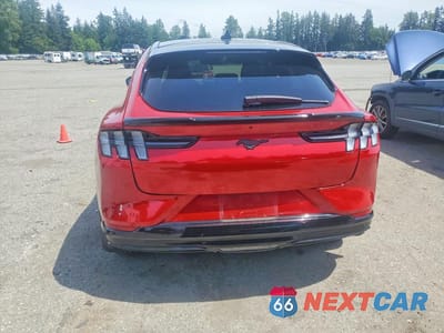 Zdjęcie 6 z 13 samochodu: 2023 FORD MUSTANG MACH-E PREMIUM VIN:3FMTK3SU7PMA70915 - miniatura