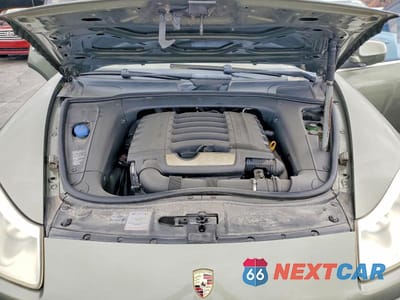 Zdjęcie 11 z 12 samochodu: 2010 PORSCHE CAYENNE VIN:WP1AA2APXALA06511 - miniatura