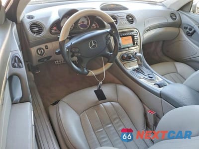 Zdjęcie 8 z 12 samochodu: 2003 MERCEDES-BENZ SL 55 AMG VIN:WDBSK74F63F044224 - miniatura