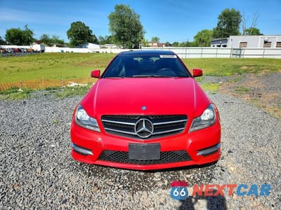Piąte zdjęcie samochodu w środku: 2014 MERCEDES-BENZ C 350 4MATIC VIN:WDDGJ8JB1EG195556 - miniatura
