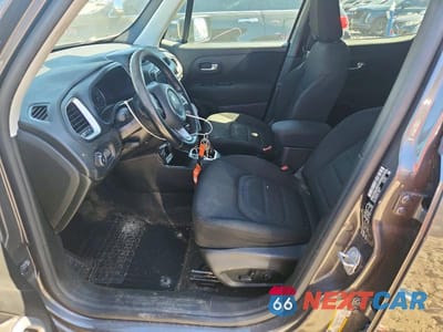 Zdjęcie 7 z 13 samochodu: 2020 JEEP RENEGADE LATITUDE VIN:ZACNJBBB1LPM02439 - miniatura