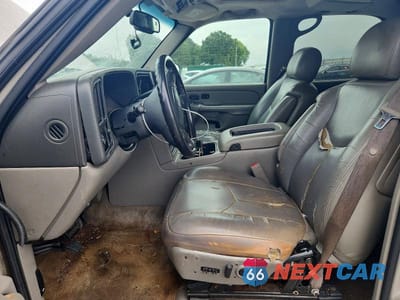 Zdjęcie 7 z 13 samochodu: 2006 CHEVROLET TAHOE C1500 VIN:1GNEC13T36R121948 - miniatura